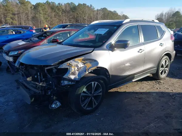 JN8AT2MT4KW261230 2019 NISSAN ROGUE - Image 2