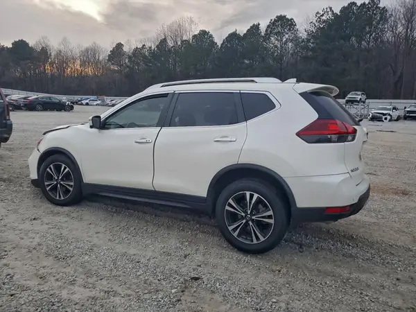 JN8AT2MT4KW261289 2019 NISSAN ROGUE - Image 2