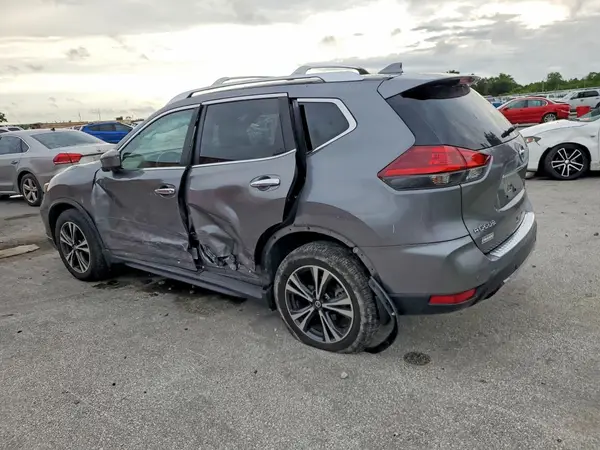 JN8AT2MT4KW263897 2019 NISSAN ROGUE - Image 2