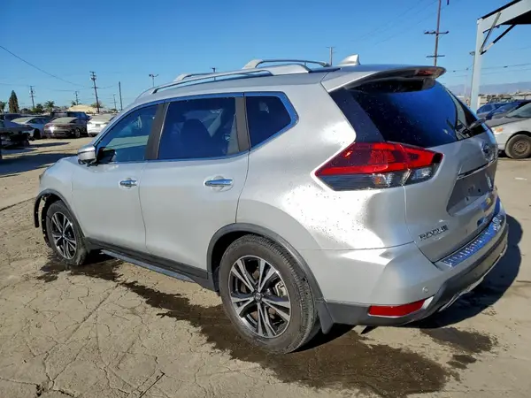 JN8AT2MT4KW264547 2019 NISSAN ROGUE - Image 2