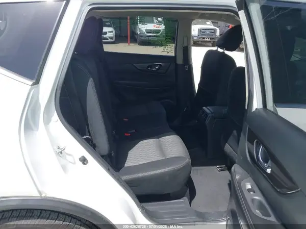 JN8AT2MT4KW264922 2019 NISSAN ROGUE - Image 8