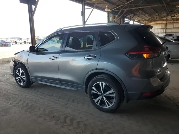 JN8AT2MT4KW268288 2019 NISSAN ROGUE - Image 2
