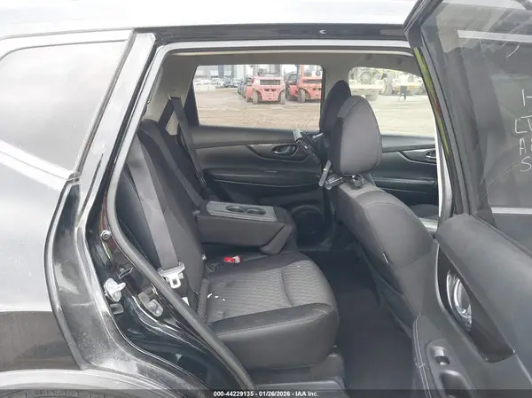 JN8AT2MT4KW500226 2019 NISSAN ROGUE - Image 8