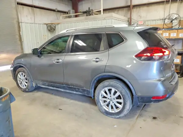 JN8AT2MT4KW504650 2019 NISSAN ROGUE - Image 2