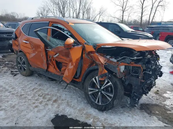 JN8AT2MT4LW011939 2020 NISSAN ROGUE - Image 1