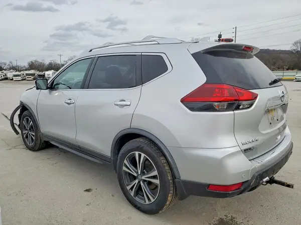 JN8AT2MT4LW013853 2020 NISSAN ROGUE - Image 2