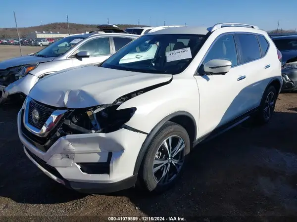 JN8AT2MT4LW014596 2020 NISSAN ROGUE - Image 2