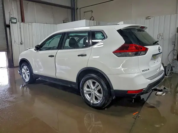 JN8AT2MT4LW033326 2020 NISSAN ROGUE - Image 2
