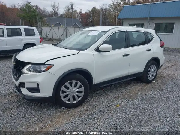 JN8AT2MT4LW040678 2020 NISSAN ROGUE - Image 2