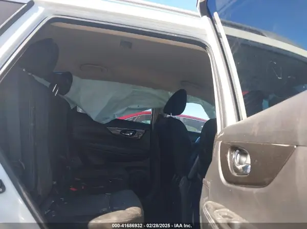JN8AT2MT4LW043452 2020 NISSAN ROGUE - Image 8