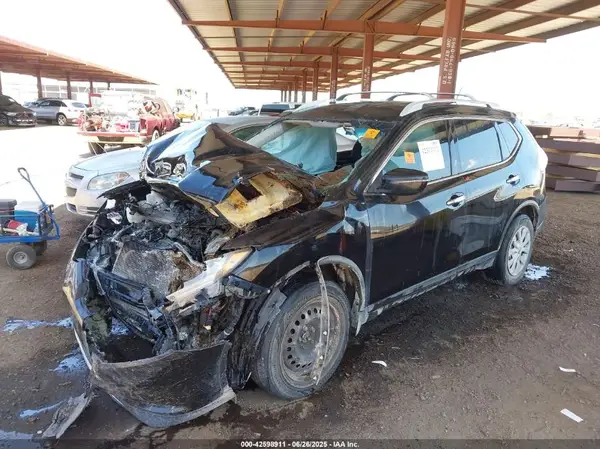 JN8AT2MT5GW006061 2016 NISSAN ROGUE - Image 2