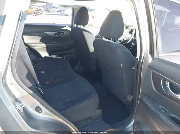 JN8AT2MT5GW010885 2016 NISSAN ROGUE - Image 8