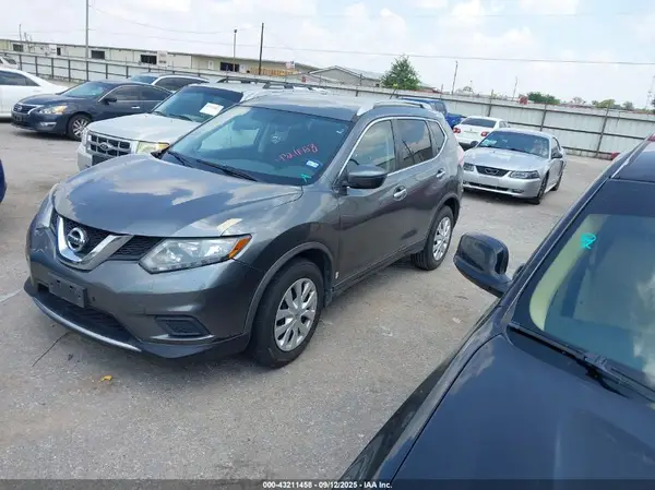 JN8AT2MT5GW012023 2016 NISSAN ROGUE - Image 2