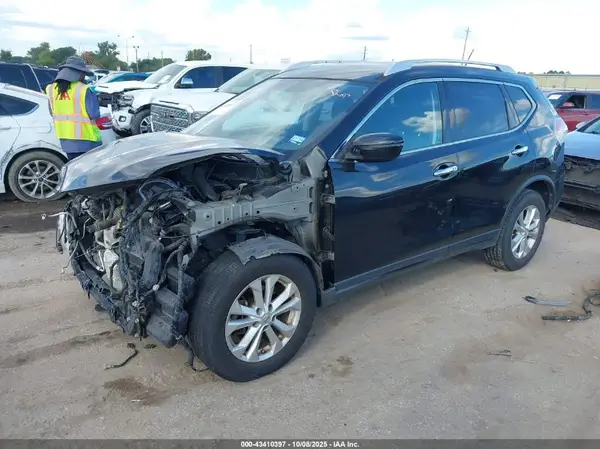 JN8AT2MT5GW017531 2016 NISSAN ROGUE - Image 2