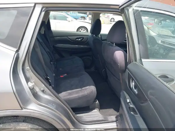 JN8AT2MT5GW018789 2016 NISSAN ROGUE - Image 8