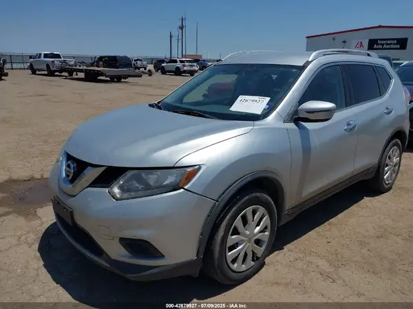 JN8AT2MT5GW018842 2016 NISSAN ROGUE - Image 2