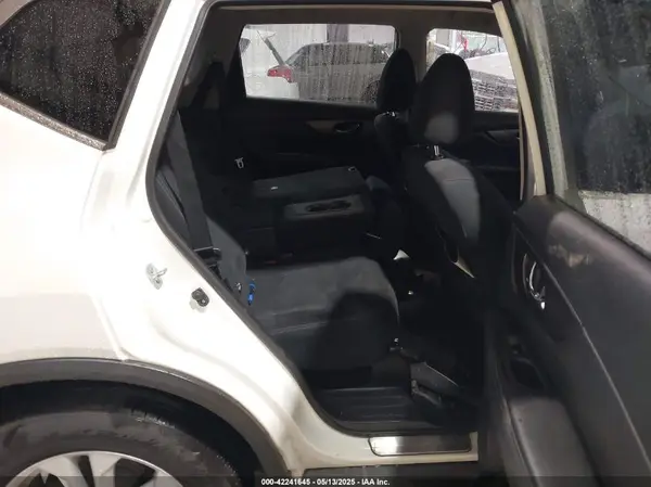 JN8AT2MT5GW025807 2016 NISSAN ROGUE - Image 8