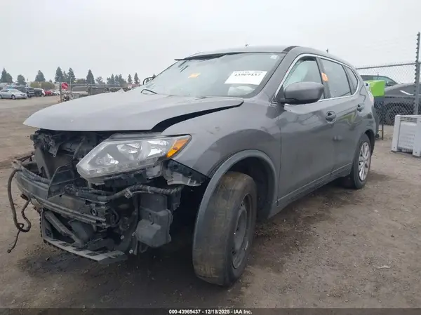 JN8AT2MT5GW028934 2016 NISSAN ROGUE - Image 2