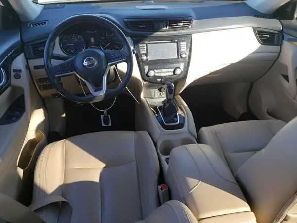 JN8AT2MT5HW131658 2017 NISSAN ROGUE - Image 8