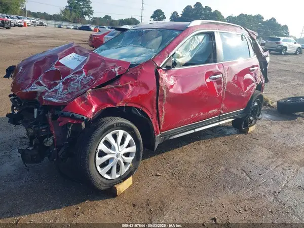 JN8AT2MT5HW134463 2017 NISSAN ROGUE - Image 2