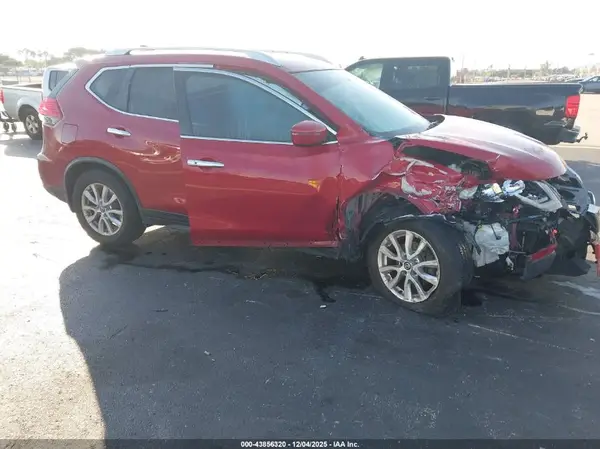 JN8AT2MT5HW134849 2017 NISSAN ROGUE - Image 1