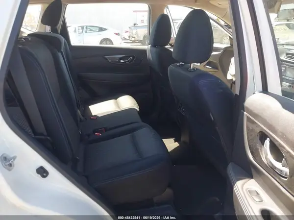 JN8AT2MT5HW136181 2017 NISSAN ROGUE - Image 8