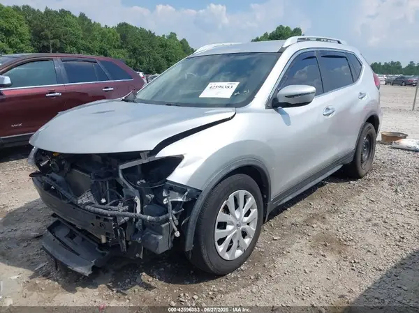 JN8AT2MT5HW138187 2017 NISSAN ROGUE - Image 2