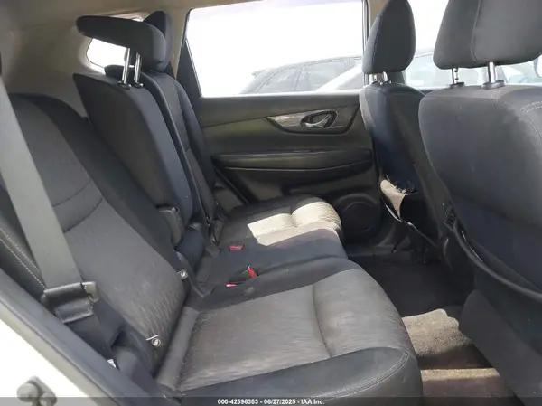 JN8AT2MT5HW138187 2017 NISSAN ROGUE - Image 8