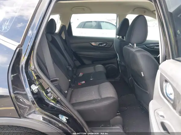 JN8AT2MT5HW140201 2017 NISSAN ROGUE - Image 8