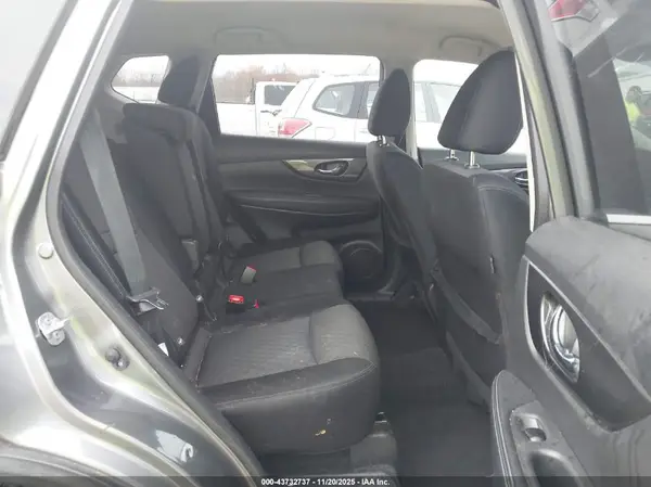 JN8AT2MT5HW141834 2017 NISSAN ROGUE - Image 8