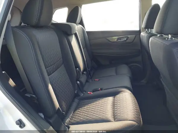 JN8AT2MT5HW142059 2017 NISSAN ROGUE - Image 8