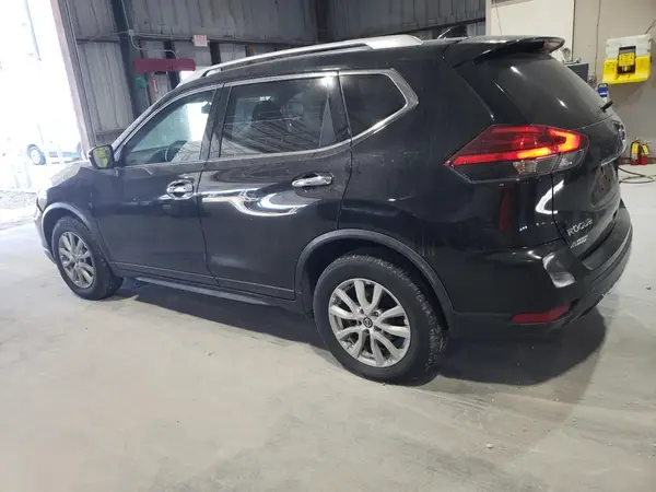 JN8AT2MT5HW142174 2017 NISSAN ROGUE - Image 2