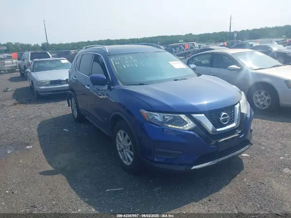 JN8AT2MT5HW143860 2017 NISSAN ROGUE - Image 1