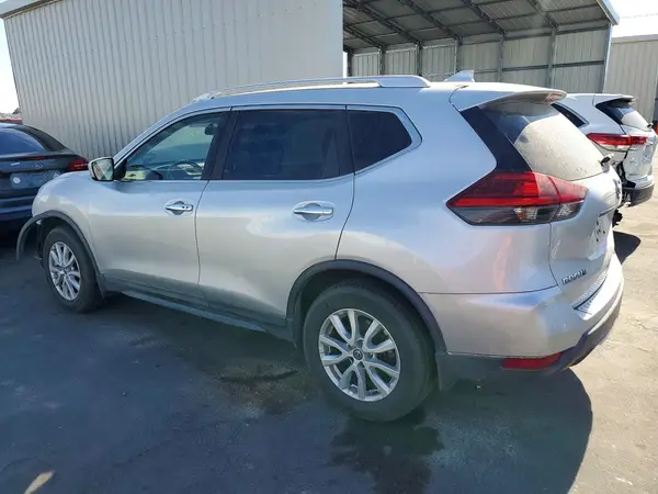JN8AT2MT5HW144474 2017 NISSAN ROGUE - Image 2