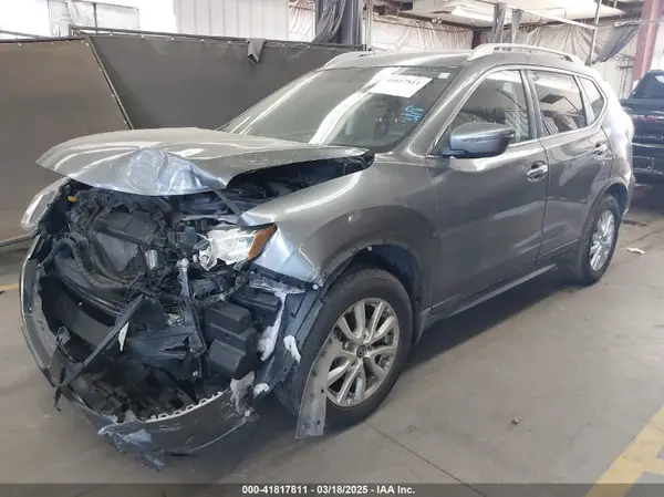 JN8AT2MT5HW145107 2017 NISSAN ROGUE - Image 2