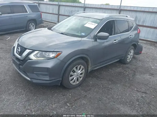 JN8AT2MT5HW146435 2017 NISSAN ROGUE - Image 2