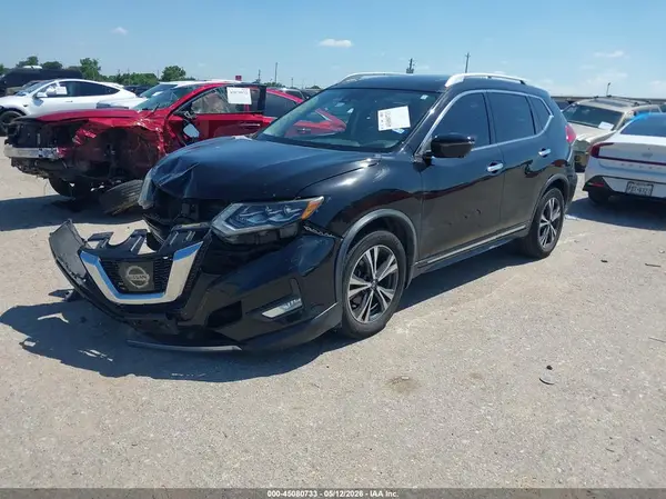 JN8AT2MT5HW148184 2017 NISSAN ROGUE - Image 2