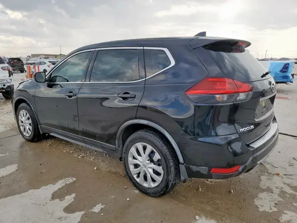 JN8AT2MT5HW382406 2017 NISSAN ROGUE - Image 2