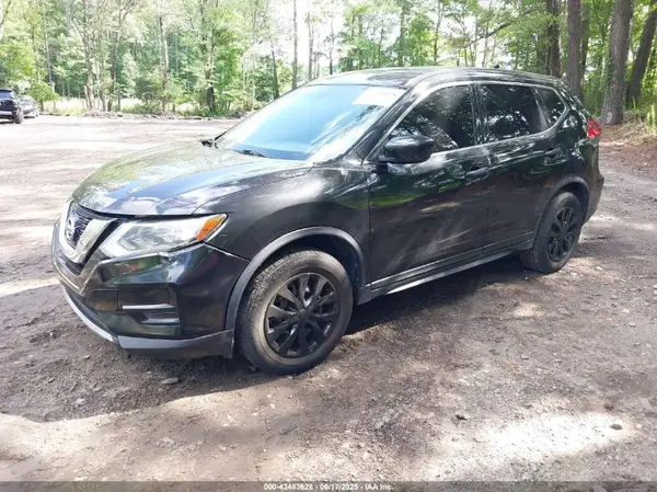 JN8AT2MT5HW383569 2017 NISSAN ROGUE - Image 2