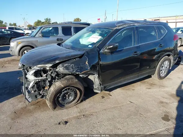 JN8AT2MT5HW384236 2017 NISSAN ROGUE - Image 2