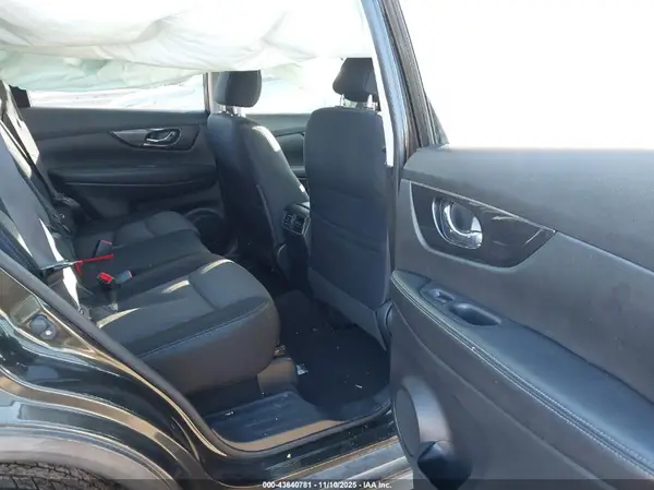 JN8AT2MT5HW384236 2017 NISSAN ROGUE - Image 8