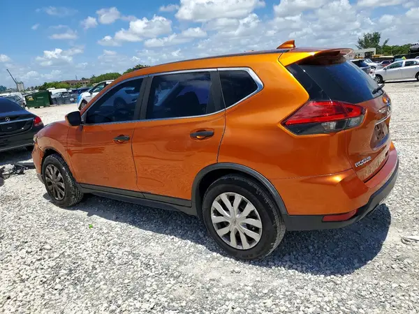 JN8AT2MT5HW384558 2017 NISSAN ROGUE - Image 2