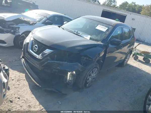 JN8AT2MT5HW384947 2017 NISSAN ROGUE - Image 2