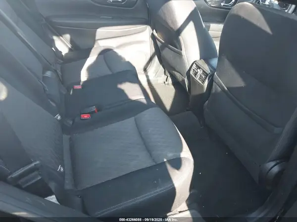 JN8AT2MT5HW384947 2017 NISSAN ROGUE - Image 8