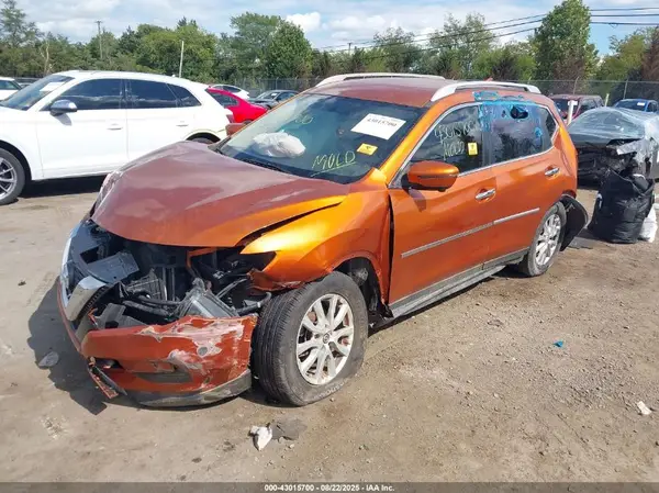 JN8AT2MT5HW385340 2017 NISSAN ROGUE - Image 2