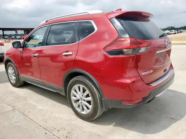 JN8AT2MT5HW388805 2017 NISSAN ROGUE - Image 2