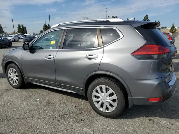 JN8AT2MT5HW390067 2017 NISSAN ROGUE - Image 2
