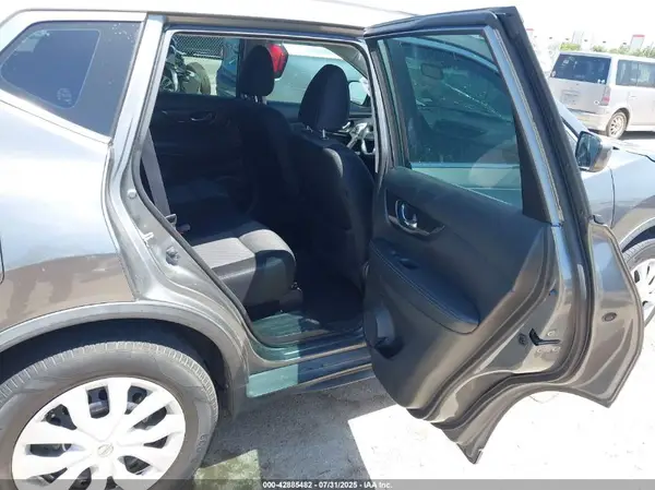 JN8AT2MT5HW390196 2017 NISSAN ROGUE - Image 8