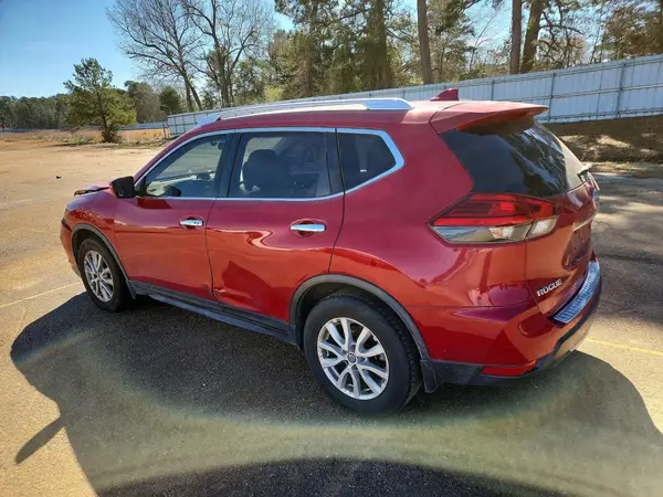 JN8AT2MT5HW392241 2017 NISSAN ROGUE - Image 2