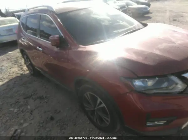 JN8AT2MT5HW392370 2017 NISSAN ROGUE - Image 1